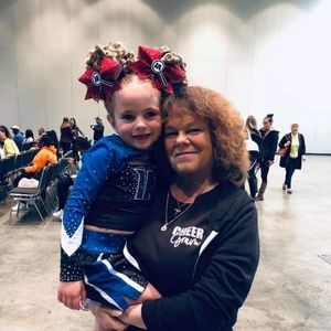 Meet your Posher, Lynn